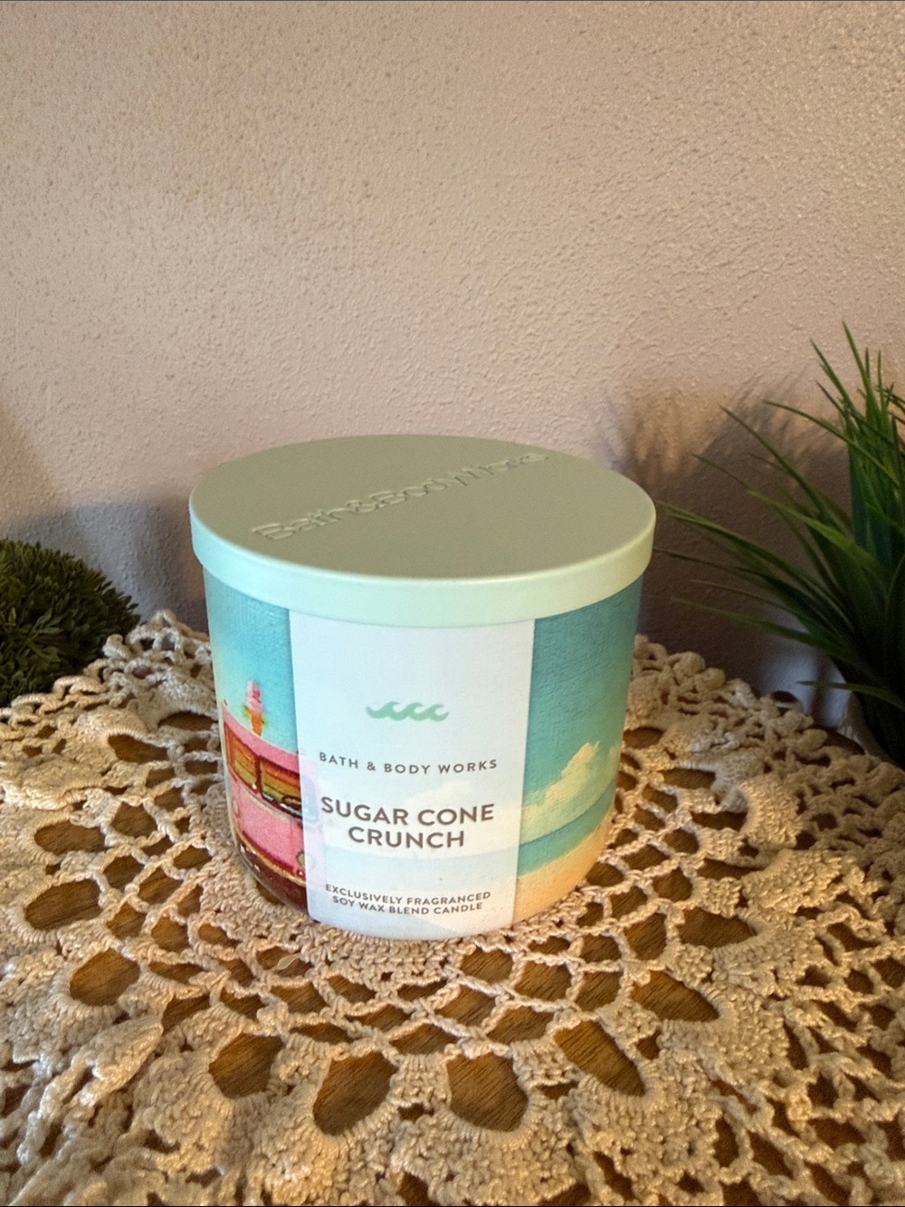 Bath & Body Works Sugar Cone Crunch Candle - Mint Green & Aqua